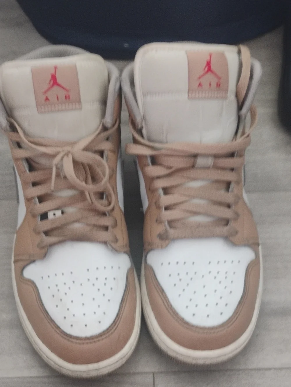 Jordan 1s Peach Tanish